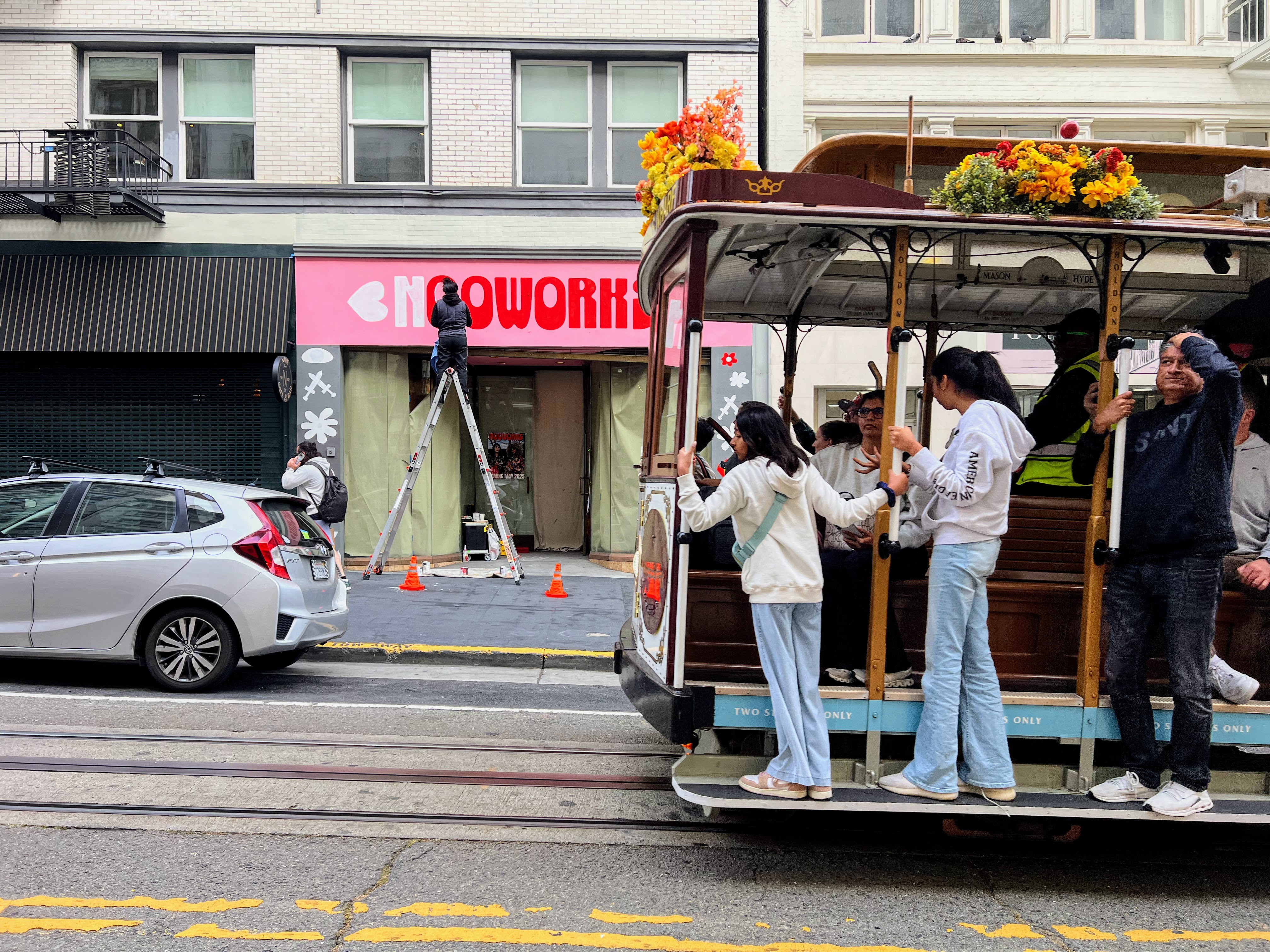 Nooworks Storefront Powell Street — Facade & Logo Painting